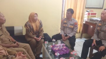 LAP GIAT KOORDINASI DENGAN CDK WIL. BOJONEGORO WILKER KAB. LAMONGAN TERKAIT RENCANA AKSI PENYAMPAIAN PENDAPAT DIMUKA UMUM OLEH ALIANSI MASYARAKAT PEDULI HUTAN (AMPH)