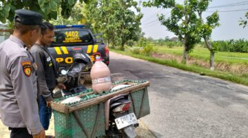 ANGGOTA KEPOLISIAN SEKTOR KEDUNGRING GIAT IMBANGAN OPS PEKAT SEMERU 2025 DI BULAN SUCI RAMADHON 1446 H DIWILAYAH HUKUM POLSEK KEDUNGPRING