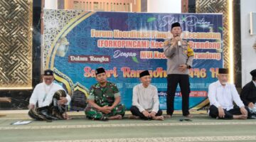 KEGIATAN SAFARI RAMADHAN FORKOPIMCAM BERSAMA MUI KECAMATAN DI MASJID AT TAQWA DESA SEDAYULAWAS KECAMATAN BRONDONG KABUPATEN LAMONGAN