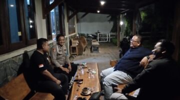 Anggota Polsek Sukodadi tingkatkan, giat patroli kota presisi dialogis Ke pemukiman penduduk.