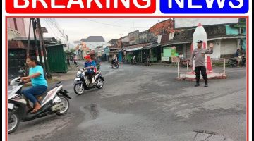 Kegiatan Commander wish Polsek Kedungpring: pelayanan keamanan dan Penyebrangan masyarakat.