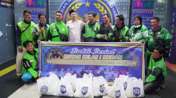 Rutan Kelas I Medan Bagikan 50 Paket Bansos kepada Pengemudi Ojek Online