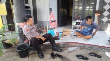 “Polsek Sukodadi laksanakan patroli kota presisi dialogis untuk menyampaikan pesan kamtibmas kepada warga “