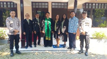 “Polsek Karangbinangun giat pengamanan ibadah rutin kebaktian hari minggu di GKJW windu Karangbinangun “