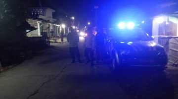 “pastikan kondusifitas wilayah dan antisipasi kriminalitas jalanan malam hari Polsek karangbinangun secara berkala laksanakan patroli mobiling”