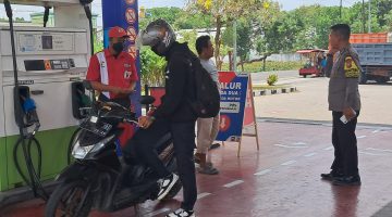 “Polsek kedungpring berhasil ciptakan situasi yang kondusif dengan giat patroli obvit untuk memberikan pelayanan keamanan wilayah terhadap masyarakat “