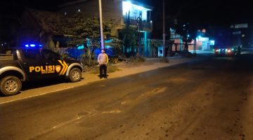 Polsek Sukodadi gelar patroli malam dengan mobil dinas 1402 samapta untuk antisipasi, arak-arakan Di wilayah Sukodadi. 