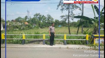 Polsek sambeng gelar patroli wilayah untuk antisipasi bencana alam di wilayah sambeng. 
