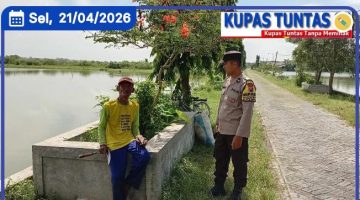 Polsek Kedungpring gelar patroli wilayah untuk cegah terjadinya bencana alam banjir di wilayah Kedungpring. 