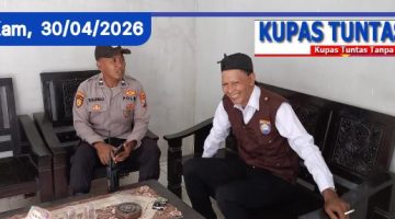 Polsek Kedungpring gelar patroli dialogis untuk sampaikan pesan kamtibmas kepada warga. 
