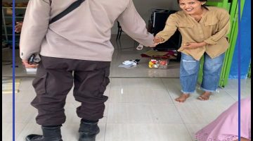 Polsek sambeng gelar patroli harkamtibmas ajak warga untuk menjaga harkamtibmas. 